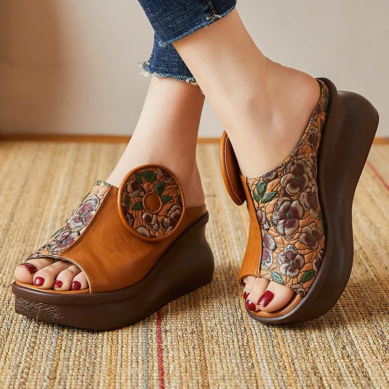 USS Shoes Michelle Women's Platform Wedges Clogs