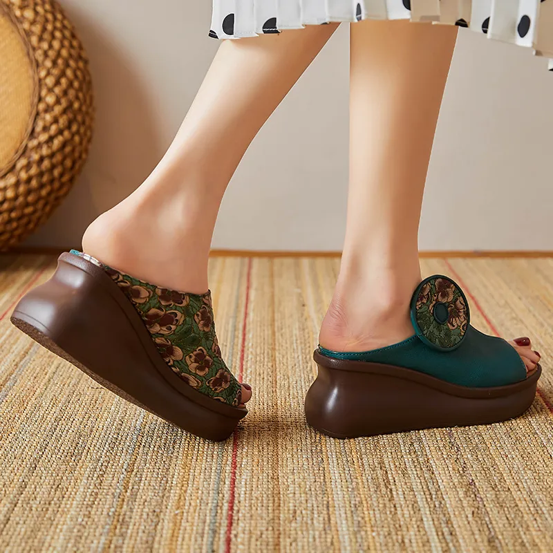 USS Shoes Michelle Women's Platform Wedges Clogs