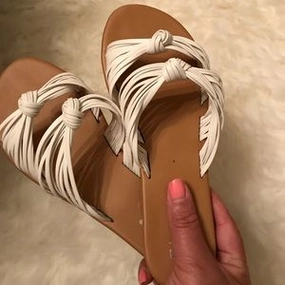 Vanessa Sandals- White